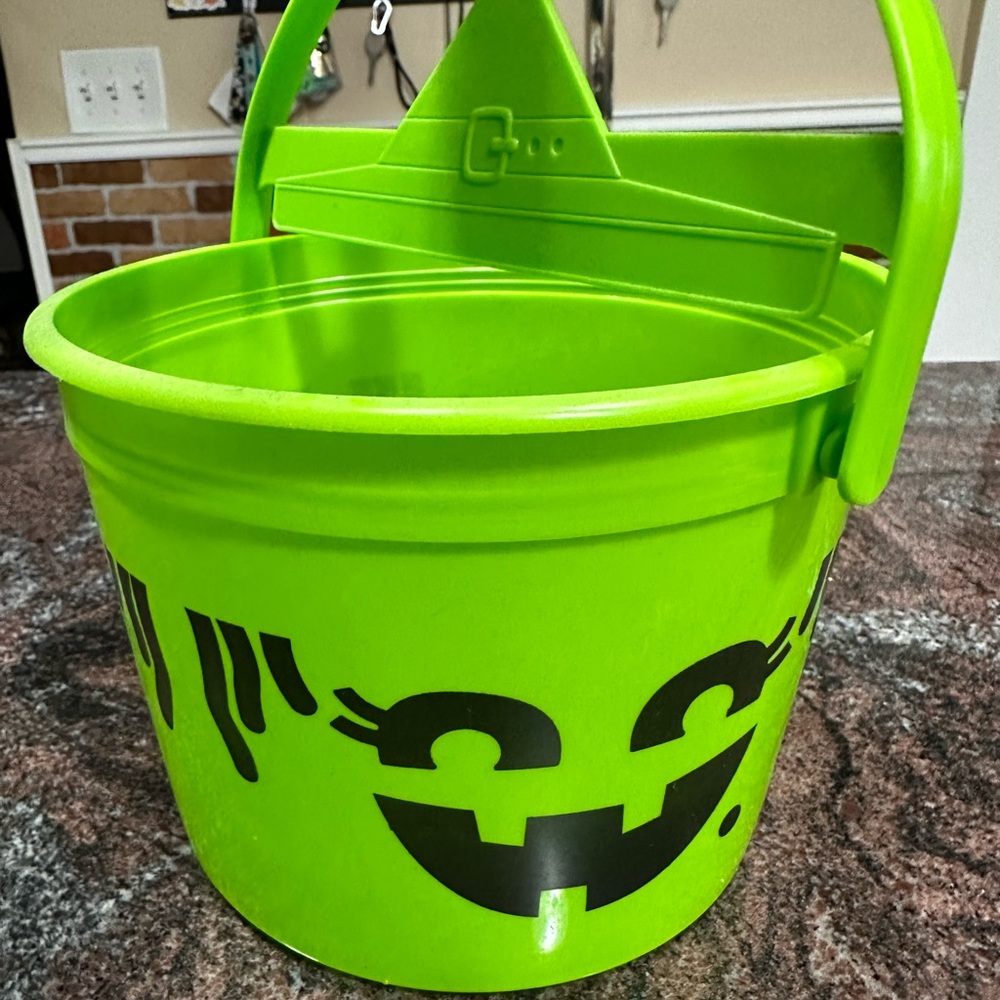 2022 McDonald’s Halloween Bucket McGoblin